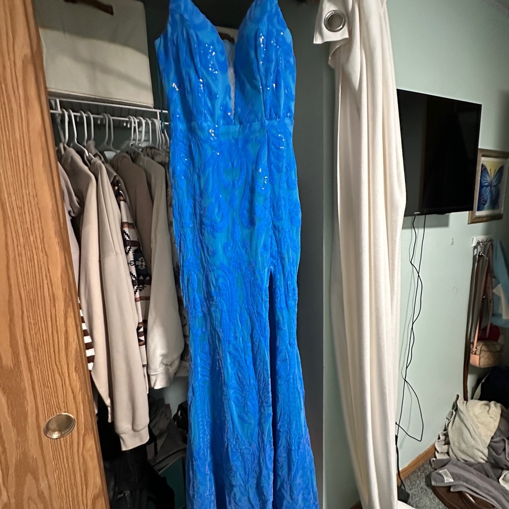 Elegant Blue Prom Dress